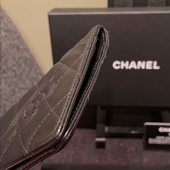 Guaranteed Authentic CHANEL Black Quilted Leather long Wallet - Picture 6 of 16